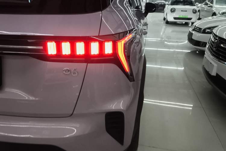 Used Lynk & Co 06 2023 Remix 1.5T Shero Exterior 3