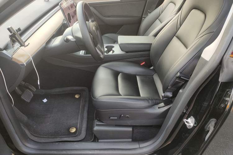 Used Tesla Model Y 2021 Standard Range Rear-Wheel Drive Version