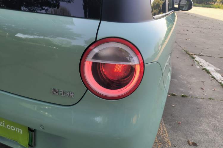 Used CHANGAN NEVO Lumin 2023 205km Xiangqin Version Right Rear Taillight