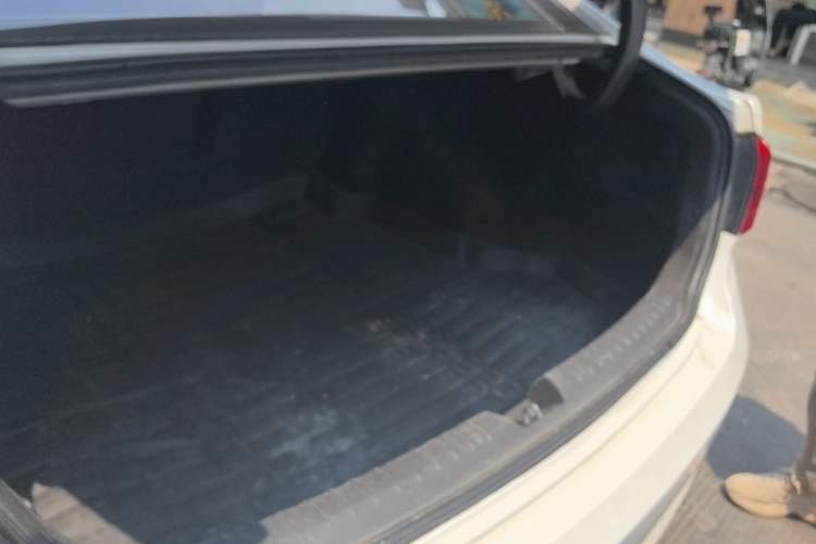 Used Hyundai Sonata 2015 1.6T GLS Smart Model Trunk