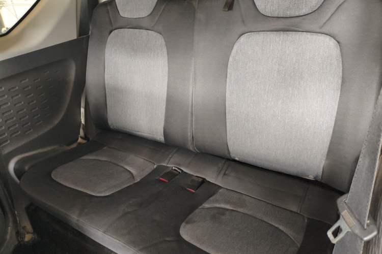 Used Wuling Hongguang MINIEV 2021 Macaron Fashion Model Lithium Iron Phosphate Left Rear Seat