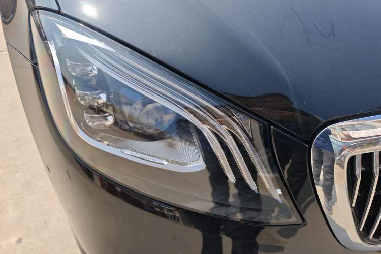 Used Mercedes-Benz Maybach S-Class 2020 S 450 4MATIC Right Front Headlight