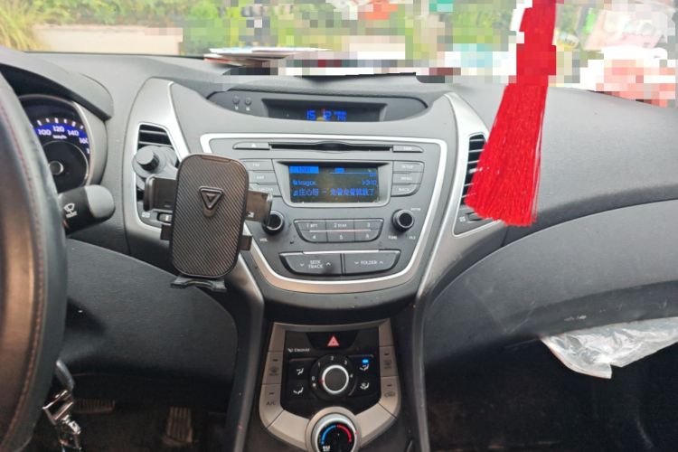 Used Hyundai Elantra (5th Generation / Langdong) 2016 1.6L Automatic Smart Version Audio And AC Panel