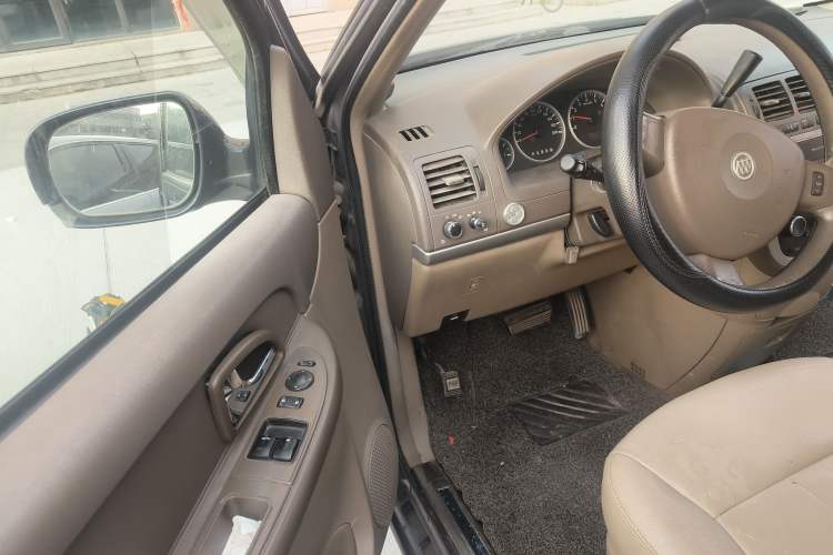 Used Buick GL8 2014 2.4L Classic Edition
