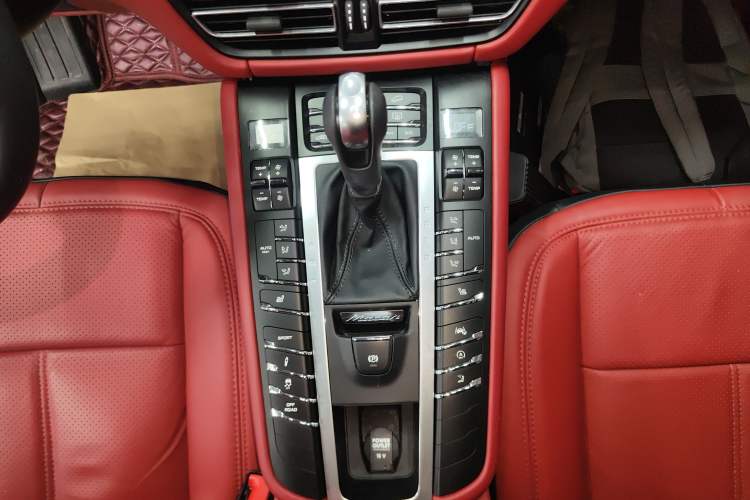 Used Porsche Macan 2021 Macan 2.0T