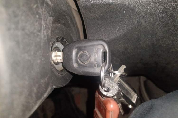 Used Dongfeng Fengon 330 2014 1.5L Manual Utility Version DK15
