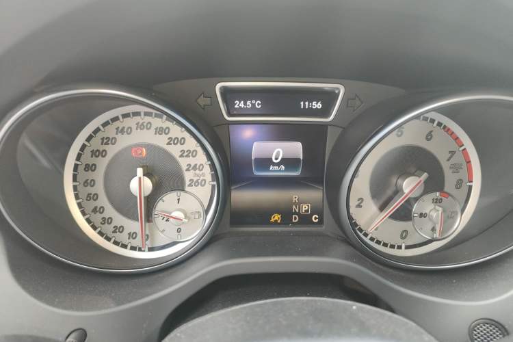 Used Mercedes-Benz GLA 2016 GLA 200 Fashion Model
