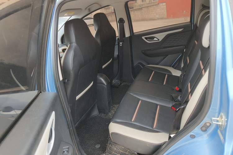 Used SOL E10X 2021 302 km Range Fashion Edition 31.4 kWh