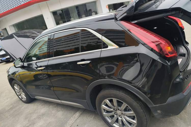 Used Cadillac XT4 2023 28T Two-Wheel-Drive Luxury Version
