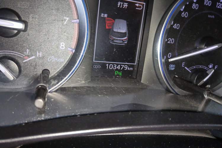 Used Toyota Highlander 2018 2.0T Four-Wheel Drive Luxury Edition 7 Seats China V Emission Standard