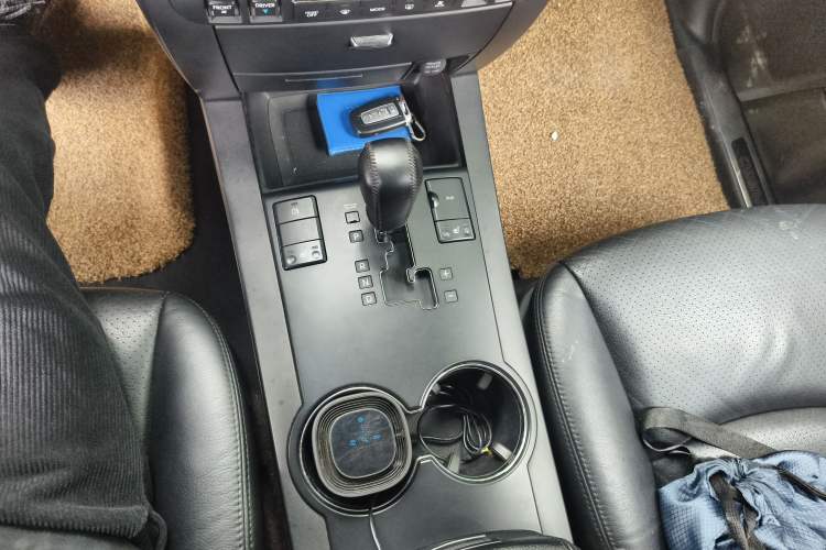 Used Kia Borrego 2008 3.8L Luxury Edition China IV