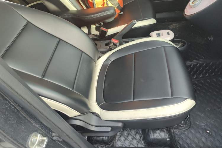 Used ORA Black Cat 2022 351 km Standard Version Ternary Lithium
