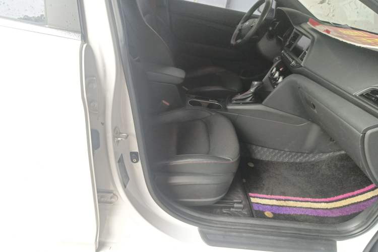 Used Hyundai Elantra (6th Generation / Lingdong) 2019 1.4T Dual-Clutch Xuan Dong · Dynamic Model
