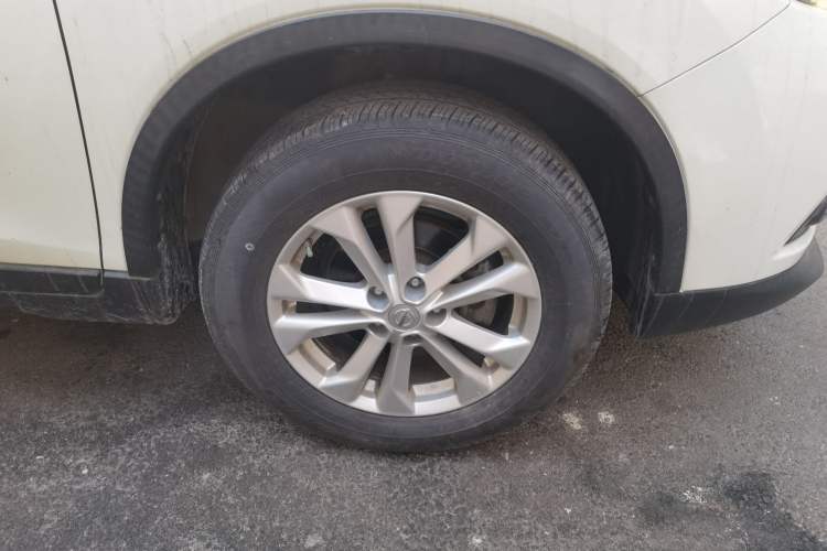 Used Nissan X-Trail 2014 2.5L CVT Luxury Edition 4WD
