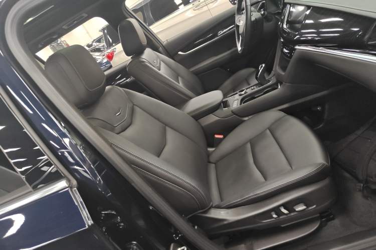 Used Cadillac XT6 2022 2.0T Six-Seater Four-Wheel Drive Luxury Version