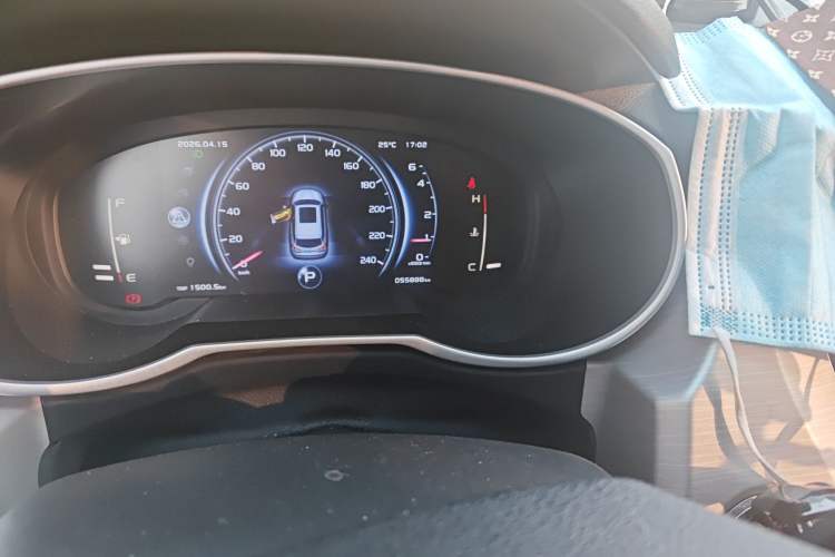 Used Geely Auto Emgrand X7 Sport 2018 1.8TD Automatic Two-Wheel Drive Smart Connect 4G Internet Edition
