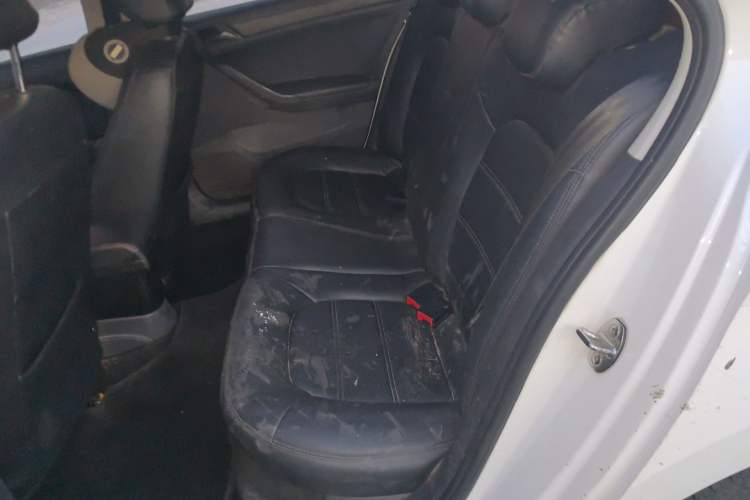 Used Volkswagen Jetta 2017 1.4L Manual Fashion Edition
