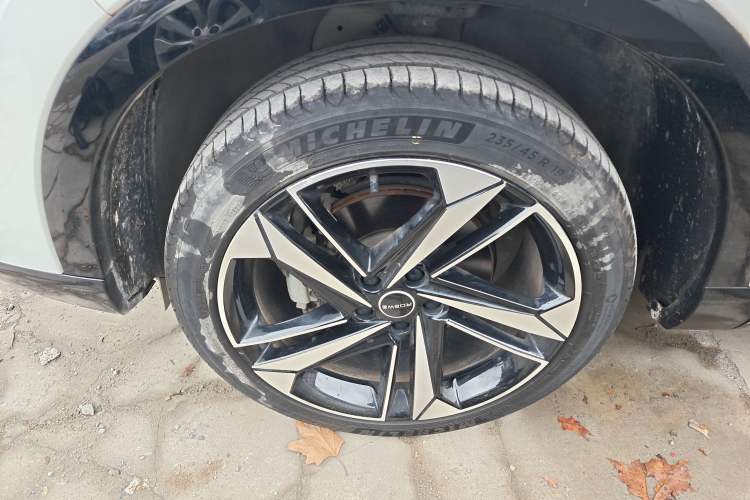 Used Roewe RX5 MAX 2022 1.5T Automatic Youwei Luxury Edition Left Front Wheel Hub