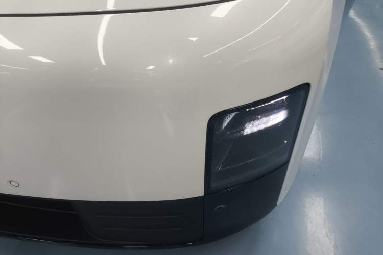 Used Li Auto MEGA 2024 Ultra Model