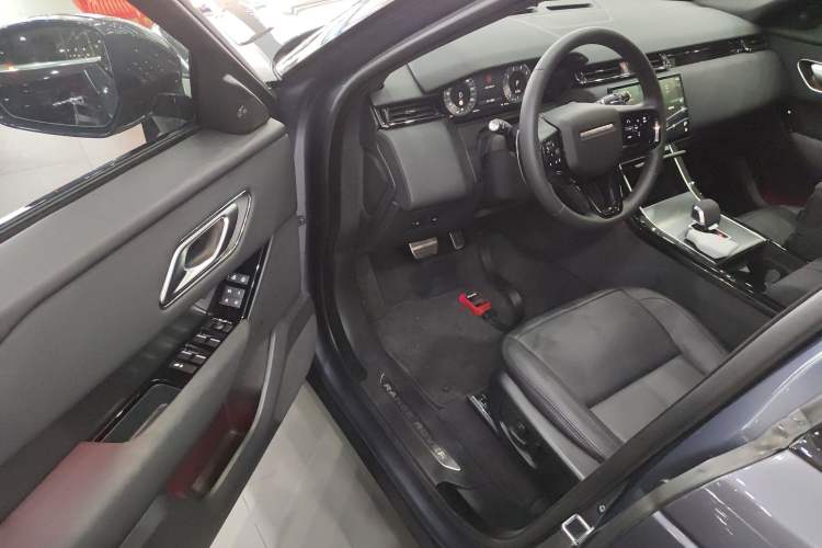 Used Land Rover Range Rover Velar 2024 Dynamic SE