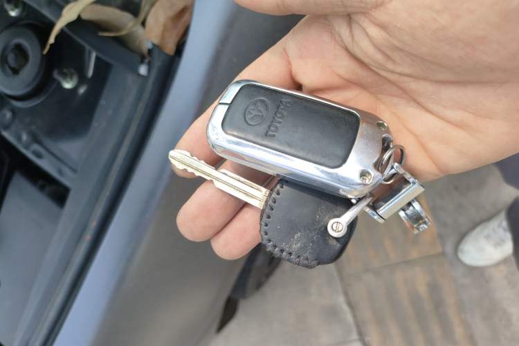 Used Toyota Camry 2013 200E Classic Elite Edition
