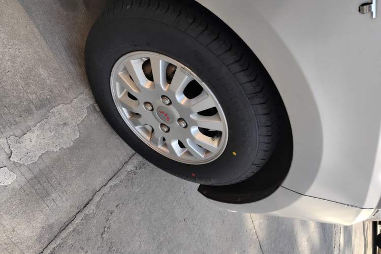 Used Wuling Rongguang V 2016 1.5L Standard Version