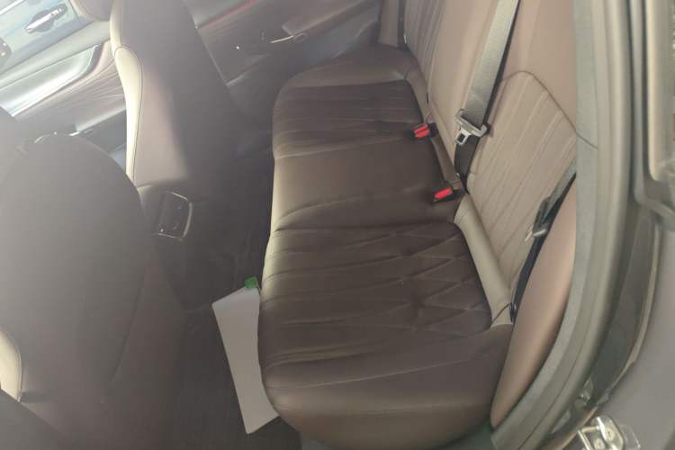 Used CHANGAN NEVO A07 2025 All-Electric "True Fragrance" Edition 710-Mile Long-Range Version Left Rear Seat