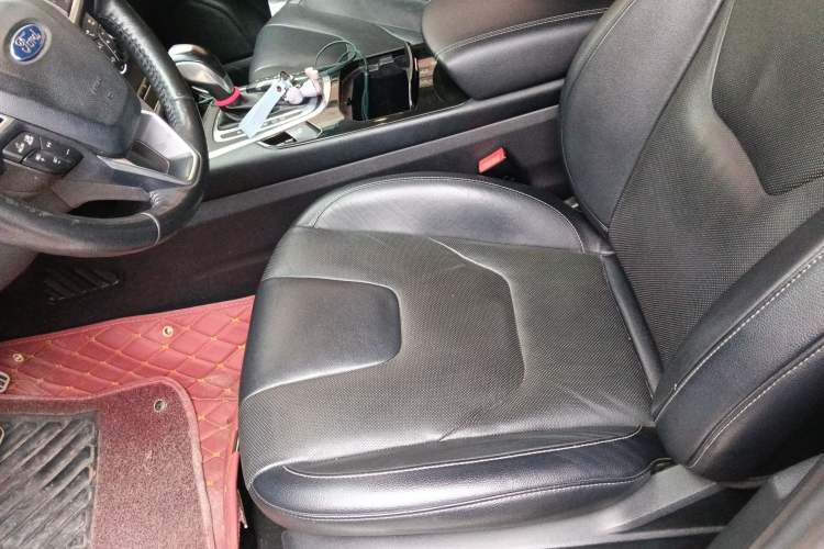 Used Ford Edge 2016 EcoBoost 245 Four-Wheel Drive Titanium 7-Seater