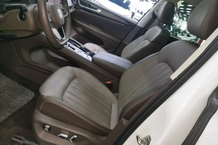 Used Volkswagen Viloran 2024 330TSI Luxury Edition