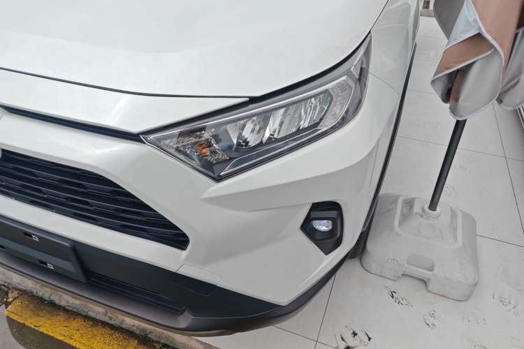 Used Toyota RAV4 2023 2.0L CVT Two-Wheel Drive Fashion Edition Left Front Headlight