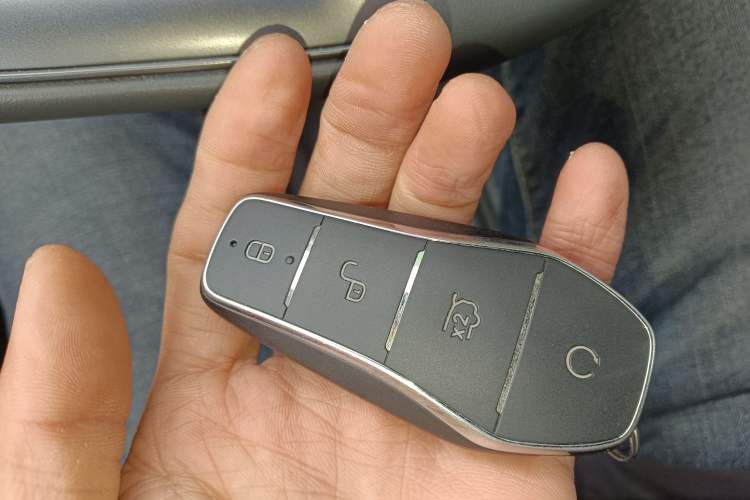 Used BYD Song L EV 2025 Intelligent Driving Version 662 km LiDAR Excellence Edition
