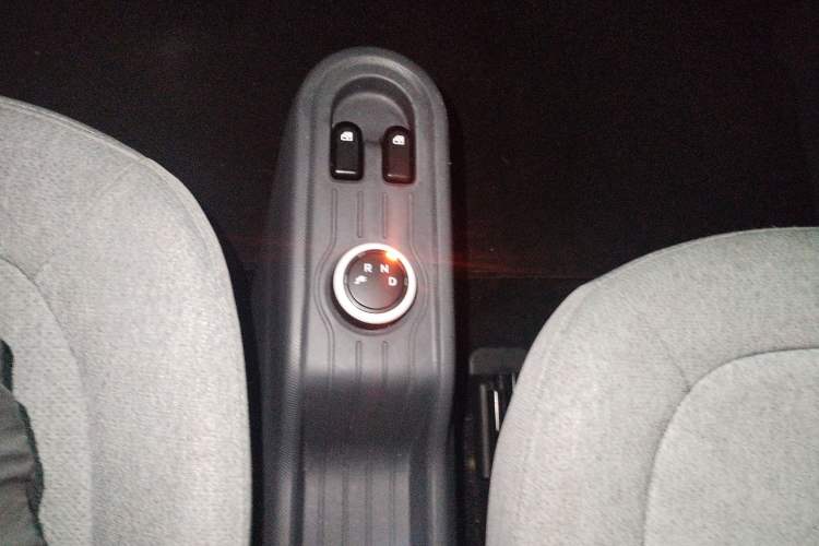 Used Wuling Hongguang MINIEV 2022 Macaron Premium Model – Lithium Iron Phosphate