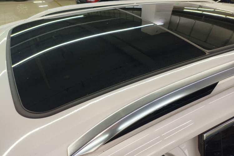 Used Buick Envision 2021 Encore Plus 652T 7-Seater Four-Wheel-Drive Luxury Model Roof