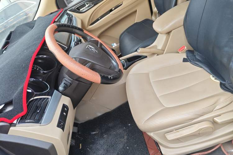 Used Baojun 730 2016 1.5L Manual Comfort Version 7 Seats China V Emission Standard Left Front Seat