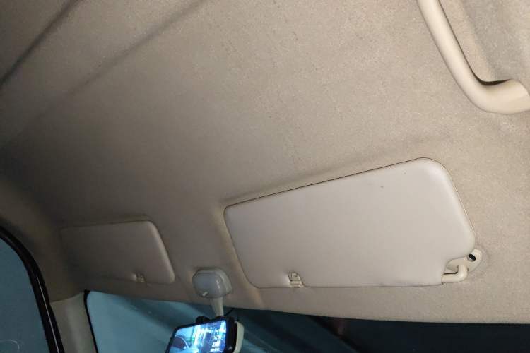 Used CHANGAN KAICHENG Ruixing EM80 2022 Flat Roof with Liftgate 2 Seats 60kW 41.86kWh Headliner