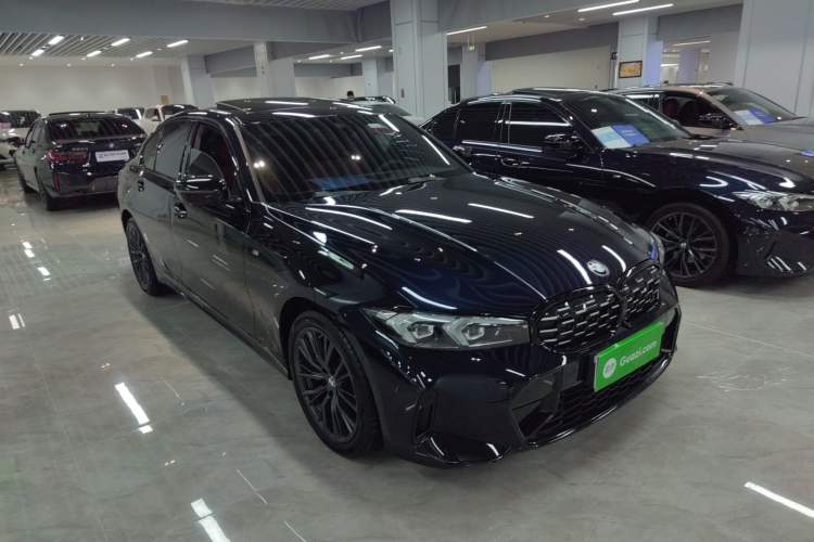 Used BMW 3 Series 2024 325i M Sport Night Edition Package Front Right 45 Deg