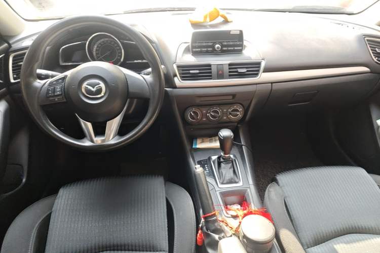 Used Mazda Mazda 3 Axela 2016 Sedan 1.5L Automatic Comfort Model
