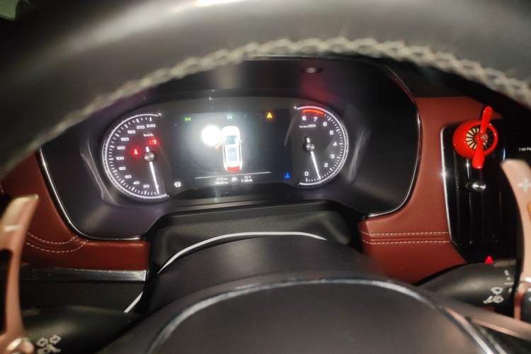 Used Roewe RX5 2016 30T Four-Wheel Drive Automatic Internet Smart Luxury Edition Instrument Cluster