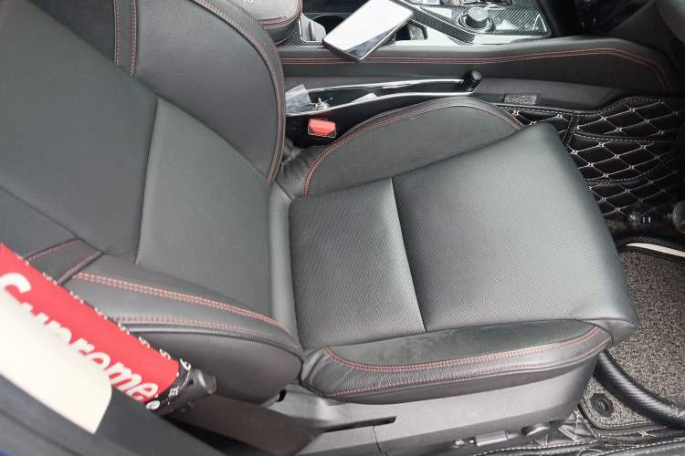 Used Lynk & Co 02 2018 2.0T DCT 4x4 Sport Pro Edition China V Standard Right Front Seat