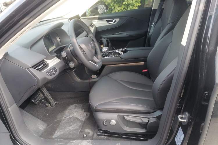 Used Hongqi E-QM5 2023 560km PLUS Left Front Seat