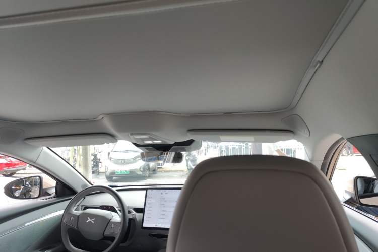 Used XPeng MONA M03 2024 620 with Ultra-Long Range Headliner