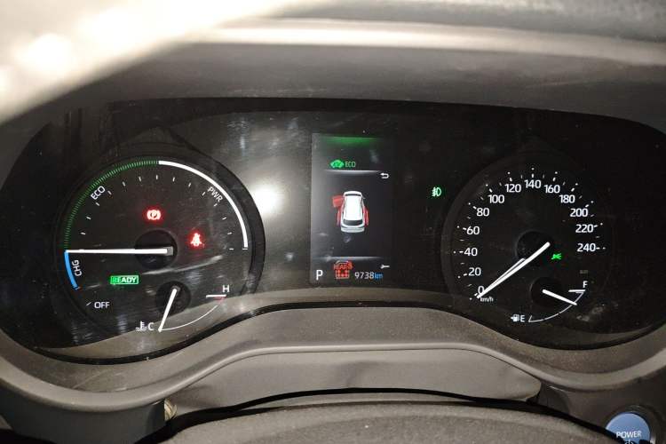 Used Toyota SIENNA 2023 2.5L Hybrid Deluxe Edition Instrument Cluster