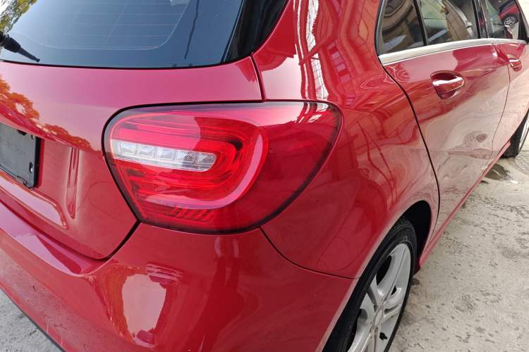 Used Mercedes-Benz A-Class (Import) 2015 A 180
