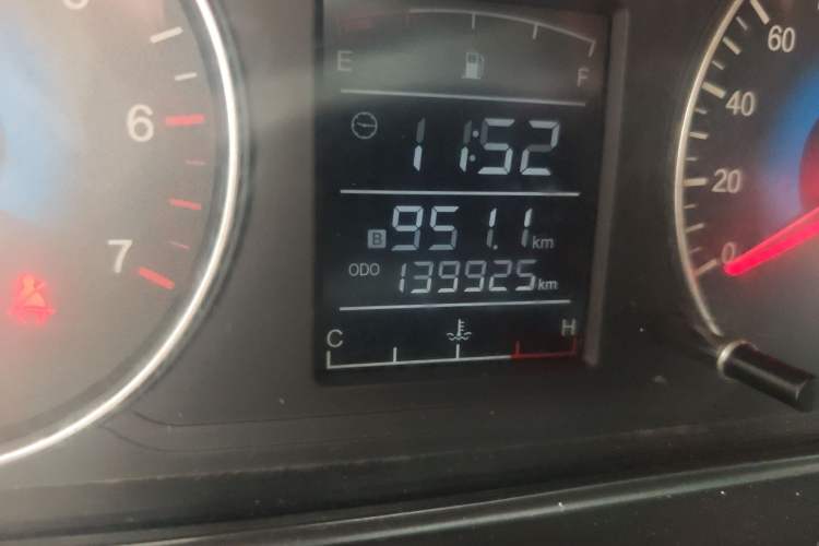 Used Dongfeng Fengon 330 2018 1.5L 330S Comfort Edition DK15
