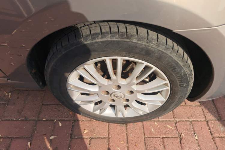 Used CHANGAN Eado 2012 1.6L Manual Luxury Model China IV Standard Right Front Wheel Hub