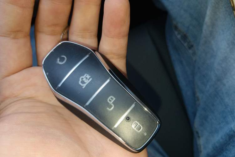 Used BYD Qin L 2025 DM-i Smart Drive 80KM Leading Model