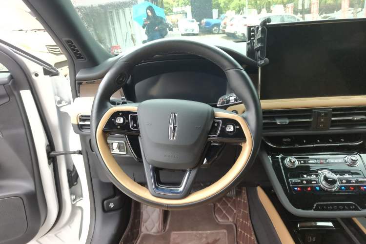 Used Lincoln Corsair 2022 2.0T Four-Wheel Drive Luxury Edition Steering Wheel