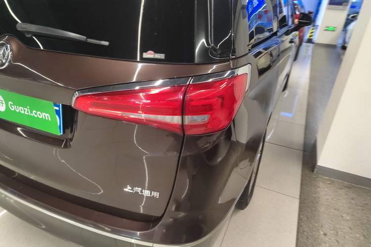 Used Buick GL8 2018 ES 28T Comfort Model China VI Standard Exterior 3