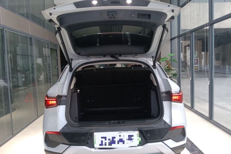 Used BYD Yuan PLUS 2024 Honor Edition 430KM Beyond Model
