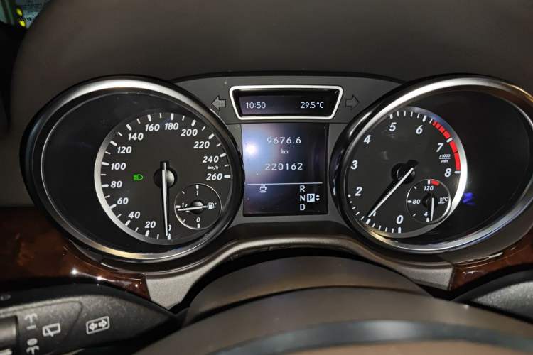 Used Mercedes-Benz M-Class 2012 ML 350 Luxury Edition